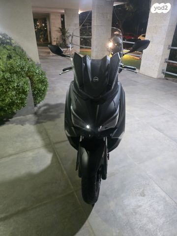 מודעת רכב סאן יאנג ג'וי-מקס Z-250