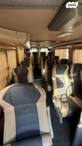 מיניבוסים ורכבי הסעות