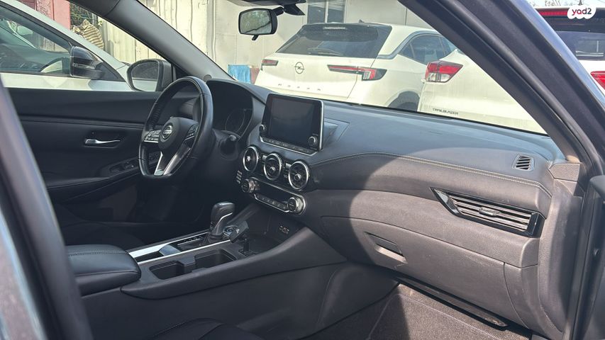 ניסאן סנטרה