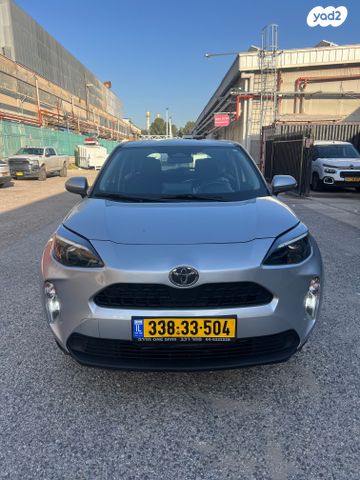 מודעת רכב טויוטה יאריס קרוס
