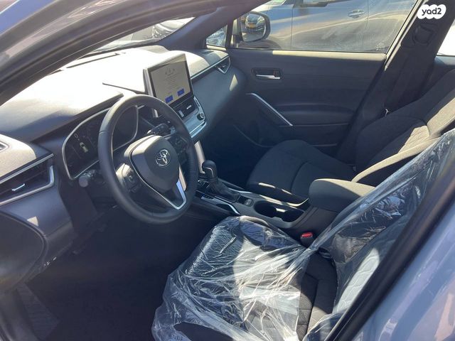 טויוטה קורולה קרוס