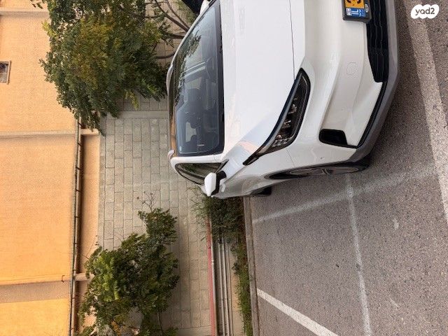 מודעת רכב ג׳ילי Geometry C