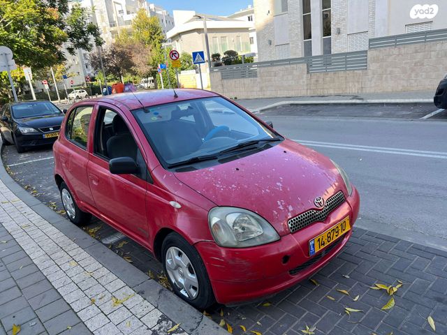 טויוטה יאריס