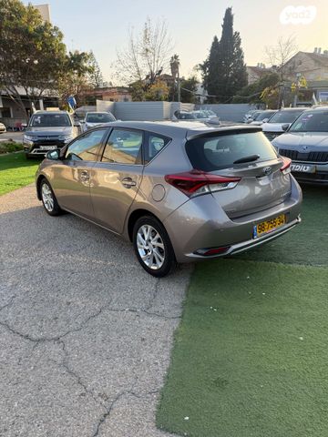 טויוטה אוריס