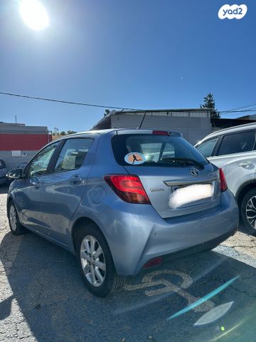 טויוטה יאריס