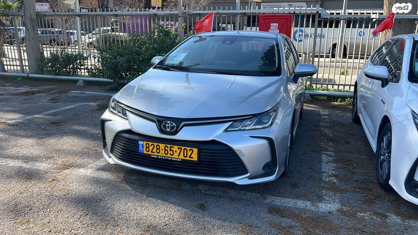 מודעת רכב טויוטה קורולה