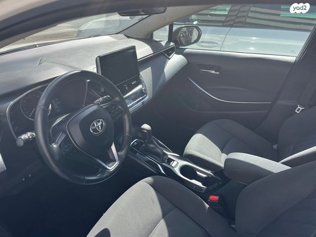 טויוטה קורולה