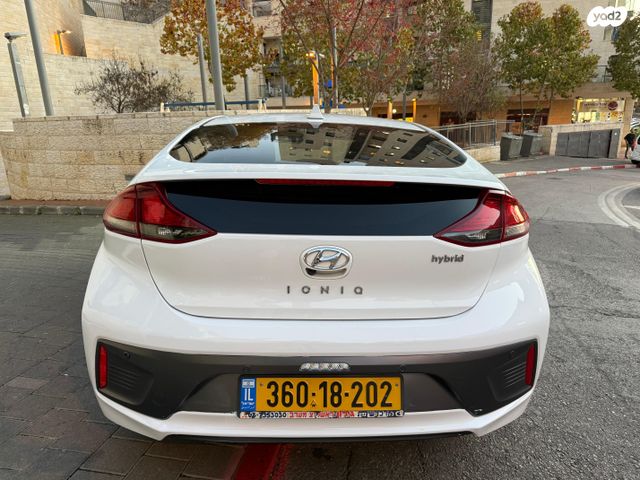 יונדאי איוניק