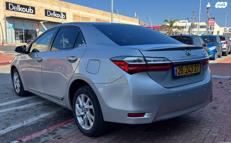 טויוטה קורולה