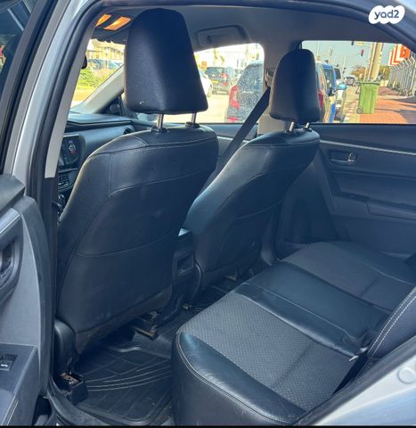 טויוטה קורולה