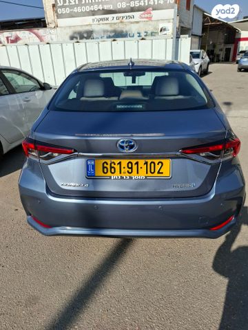 מודעת רכב טויוטה קורולה