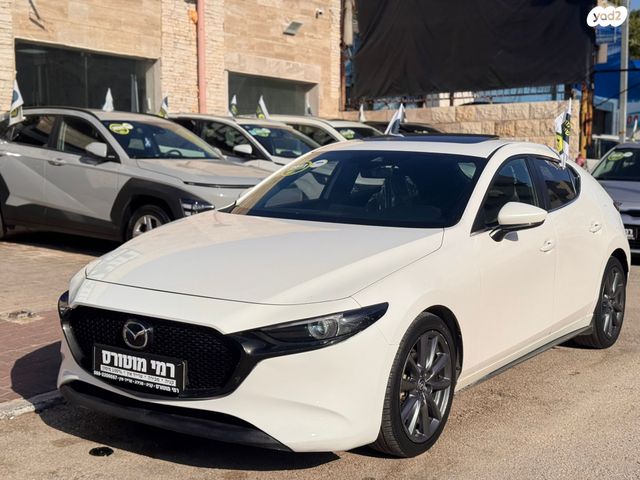 מודעת רכב מאזדה 3