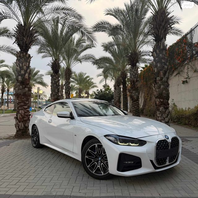 מודעת רכב ב מ וו סדרה 4