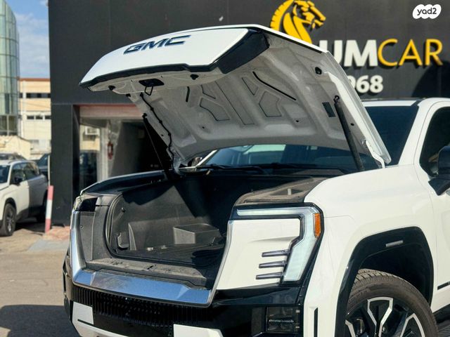 ג'י.אם.סי סיירה EV