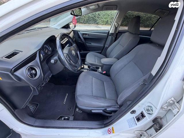 טויוטה קורולה