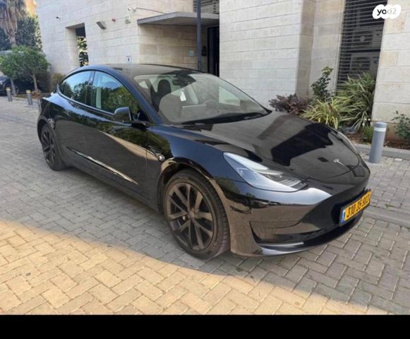טסלה מודל 3