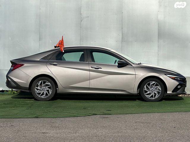 יונדאי אלנטרה