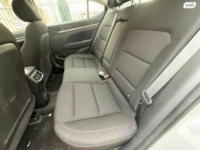 יונדאי אלנטרה