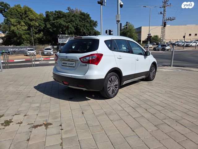 סוזוקי קרוסאובר