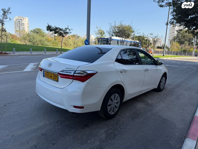 טויוטה קורולה