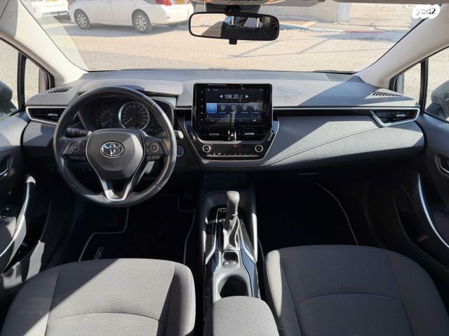 טויוטה קורולה