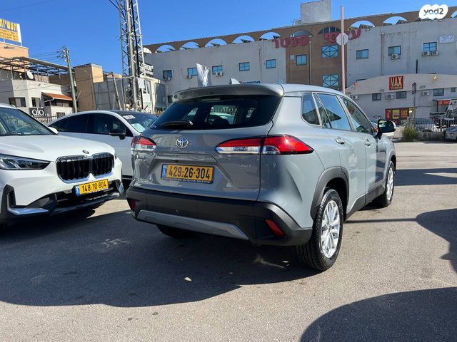 טויוטה קורולה קרוס