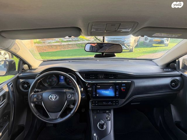 טויוטה אוריס