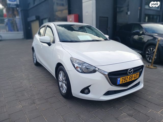 מודעת רכב מאזדה 2