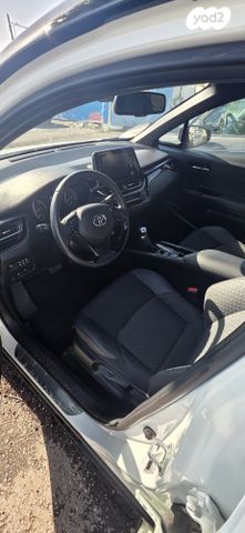 טויוטה C-HR