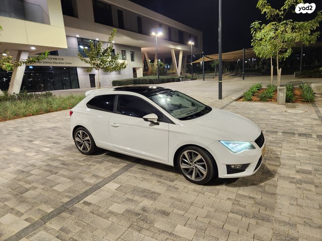 מודעת רכב סיאט לאון