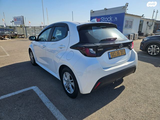 טויוטה יאריס