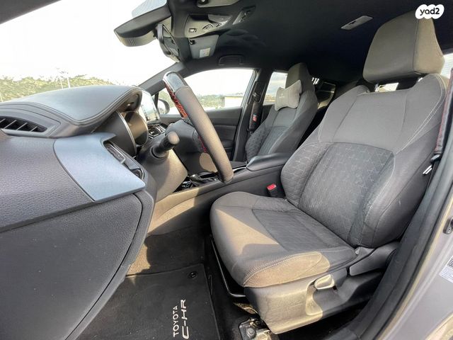טויוטה C-HR