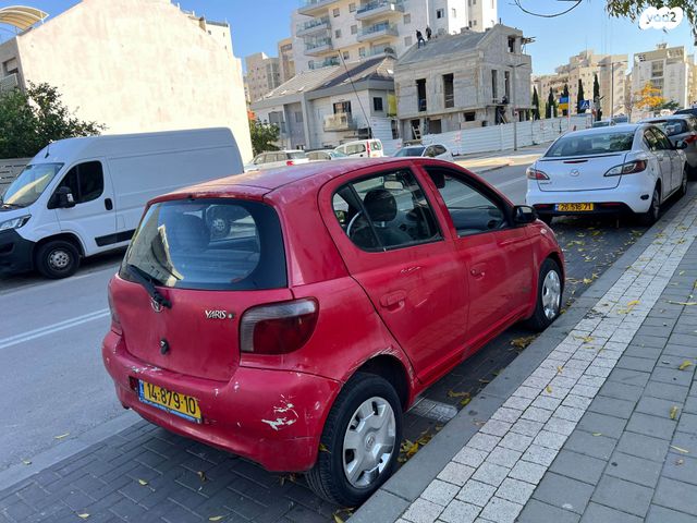 טויוטה יאריס