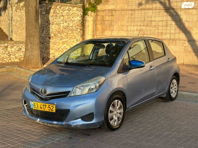 טויוטה יאריס