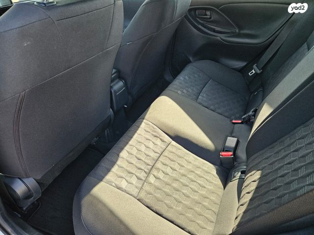 טויוטה יאריס