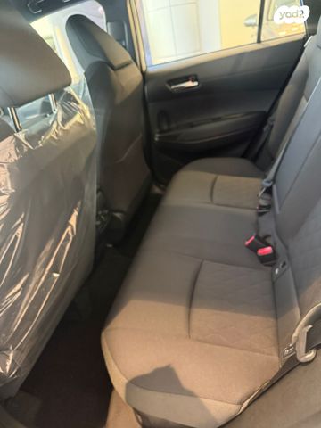 טויוטה קורולה קרוס