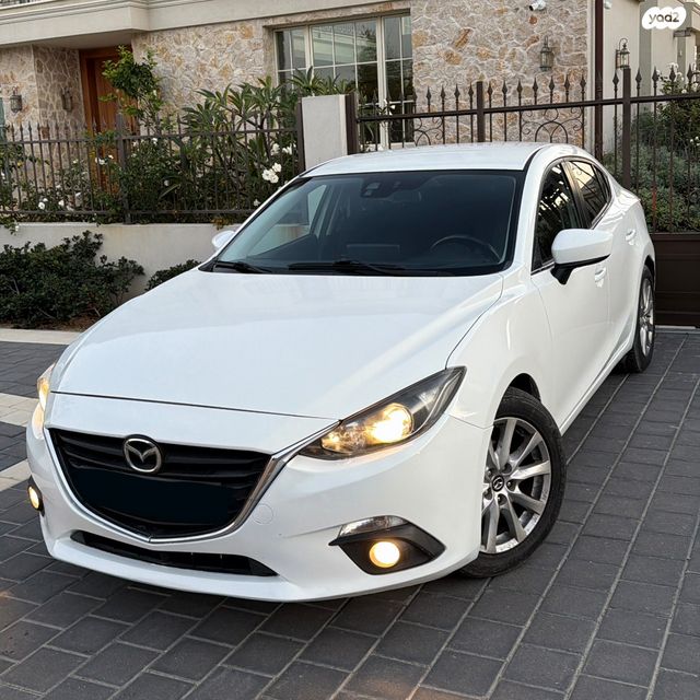 מודעת רכב מאזדה 3