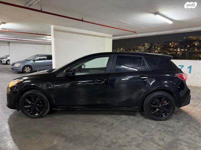 מודעת רכב מאזדה 3