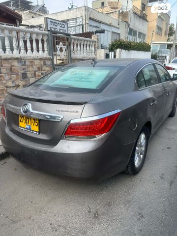 מודעת רכב ביואיק לה-קרוס