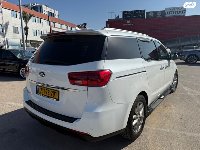 מודעת רכב קיה קרניבל 2