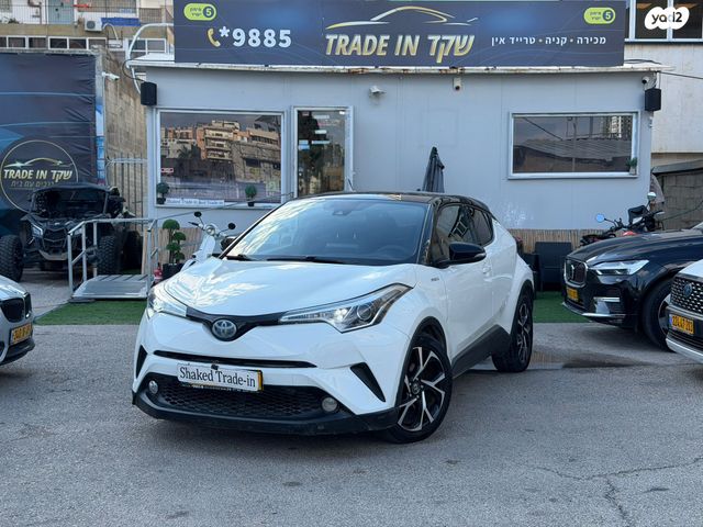 מודעת רכב טויוטה C-HR