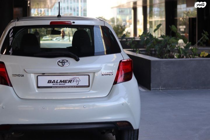 טויוטה יאריס