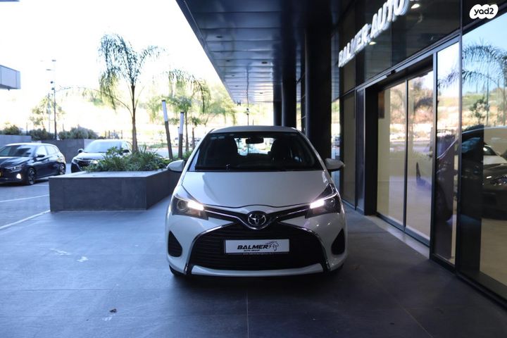 טויוטה יאריס