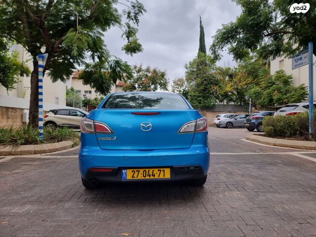 מאזדה 3