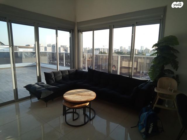 יהודה המכבי 27