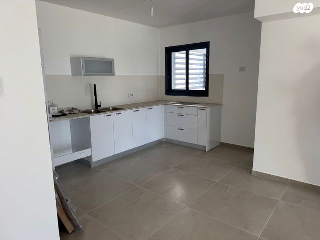 דירה, הגפן 1, כרמי הנדיב, אחוזת רוטנר, קרית מלאכי