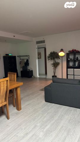 דירה, תרמ"ב 13, אברמוביץ', ראשון לציון