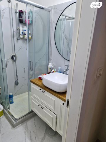 בית פרטי/ קוטג', חנוך לוין 10, קרית האמנים, מצליח, רמלה