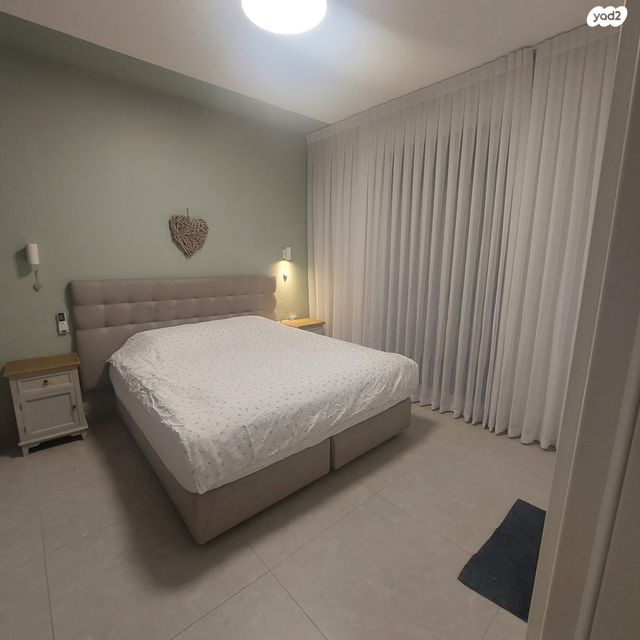 גג/ פנטהאוז, דגן 11, עמירם, פרדס חנה כרכור