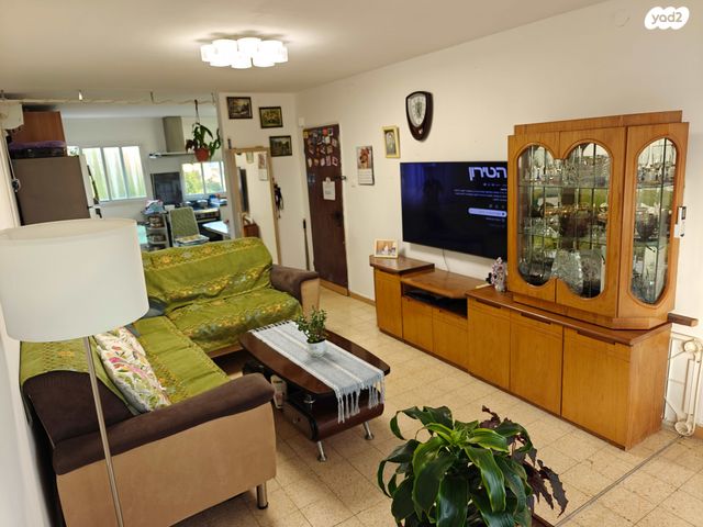 דירה, משה אבן עזרא 10, רובע ה', אשדוד